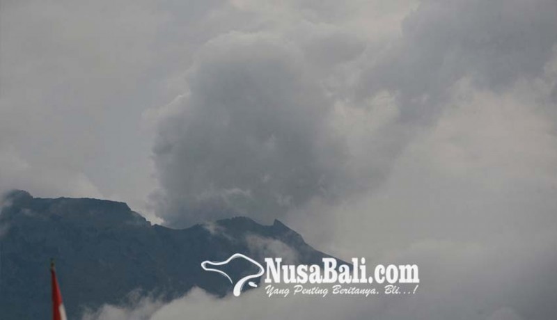 www.nusabali.com-gunung-agung-3-kali-tremor