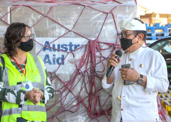 Nusabali.com - pemprov-bali-terima-bantuan-2400-ventilator-dari-pemerintah-australia