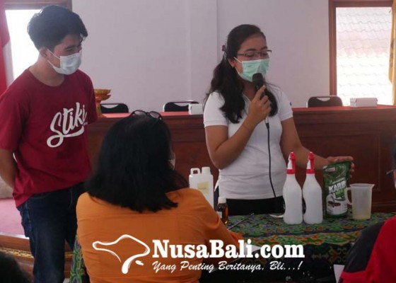 Nusabali.com - pentingnya-peran-keluarga-dalam-pencegahan-covid-19-sse-2021-stiki-ajak-pkk-desa-bunutin-bangli-ciptakan-kesehatan-keluarga-dan-lingkungan-melalui-penyuluhan