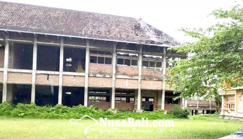 www.nusabali.com-dinas-pupr-perkim-bangli-segera-renovasi-gedung-mangkrak