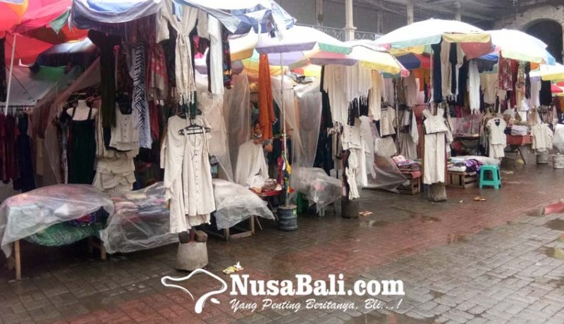 www.nusabali.com-pasar-ubud-menunggu-efek-dibukanya-penerbangan-internasional-ke-bali