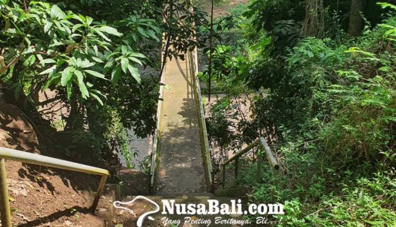 www.nusabali.com-desa-adat-kesiman-jadikan-sempadan-sungai-sebagai-rth