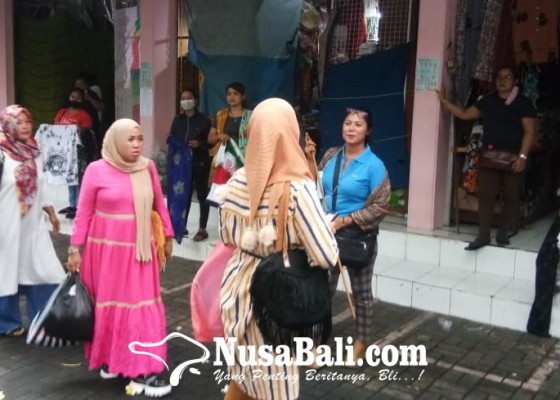 Nusabali.com - pasar-seni-guwang-berharap-ppkm-level-3-tidak-turunkan-minat-pengunjung