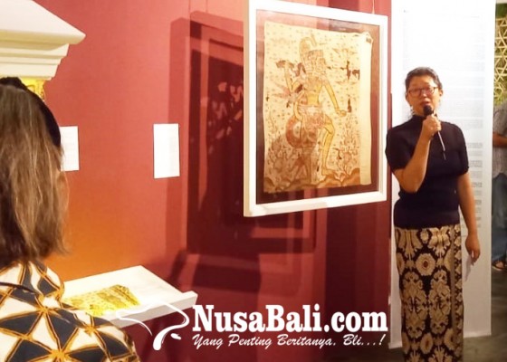 Nusabali.com - colors-of-bali-pamerkan-penggunaan-pewarna-alami-pada-kerajinan-topeng-hingga-kain-gringsing