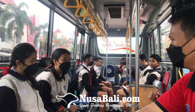 www.nusabali.com-bus-sekolah-denpasar-sudah-beroperasi