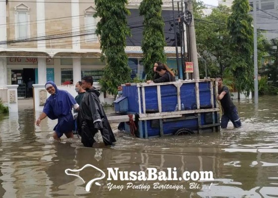 Nusabali.com - rektor-dwijendra-perlu-ada-kajian-dinamik-terhadap-potensi-banjir