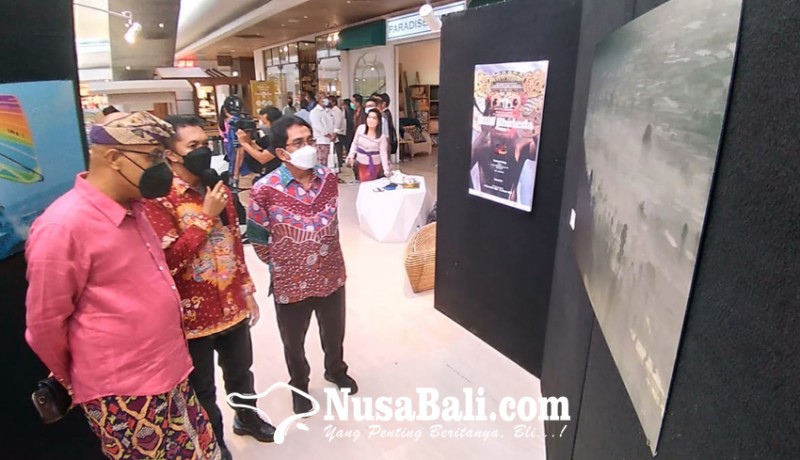 www.nusabali.com-kilas-balik-peristiwa-bali-nusra-setahun-terakhir-ditampilkan-dalam-pameran-foto-jurnalistik