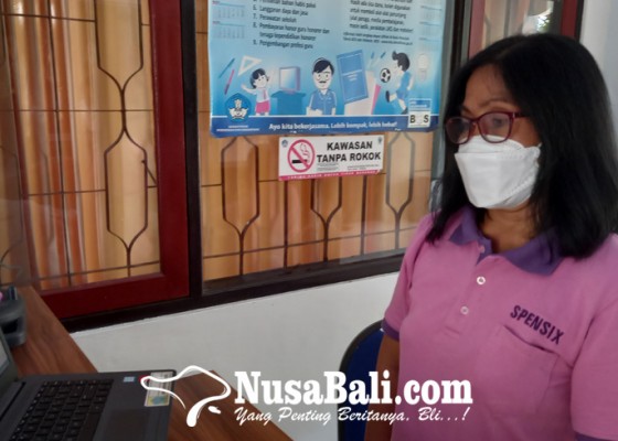 Nusabali.com - pembagian-rapor-siswa-dilakukan-dengan-protokol-kesehatan-ketat