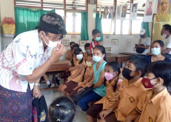 Nusabali.com - saat-vaksinasi-masih-ada-anak-abaikan-masker