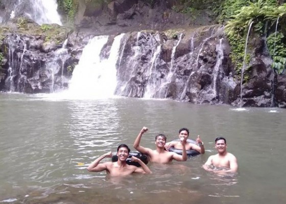 Nusabali.com - taman-sari-waterfall-belum-terdampak-lonjakan-wisatawan-akhir-tahun