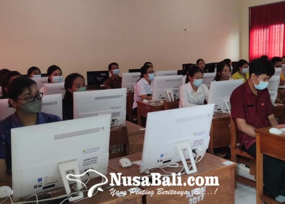 Nusabali.com - ratusan-tenaga-kontak-terancam-dipangkas