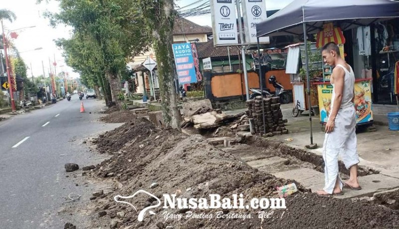 www.nusabali.com-antisipasi-banjir-endapan-drainase-dikeruk