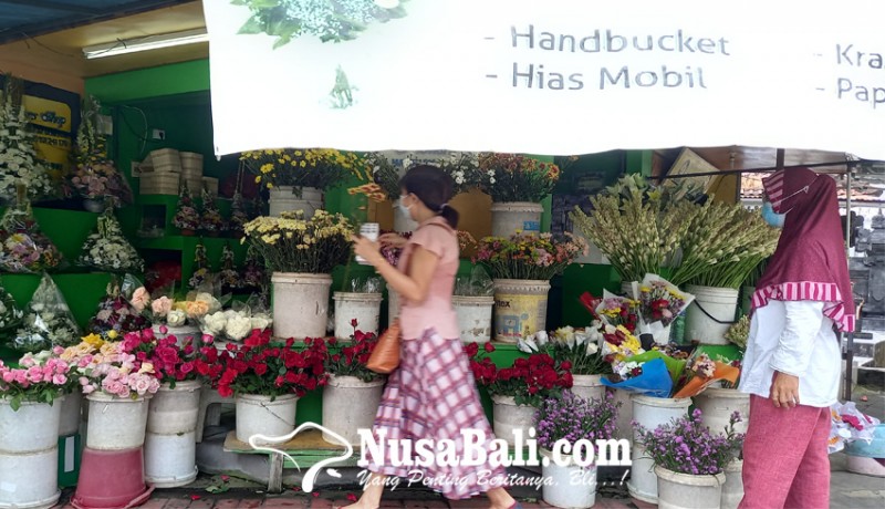 www.nusabali.com-penjualan-bunga-valentine-di-denpasar-merosot