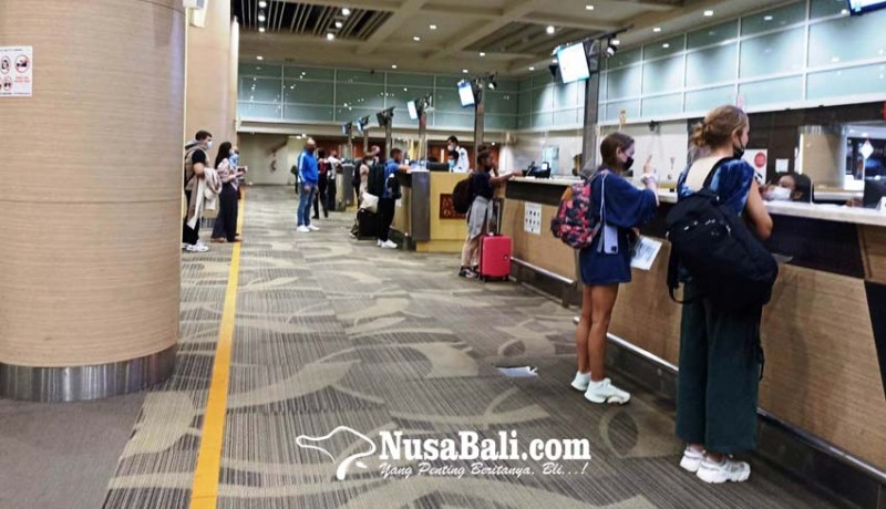www.nusabali.com-singapore-airlines-kembali-angkut-146-penumpang-ke-bali