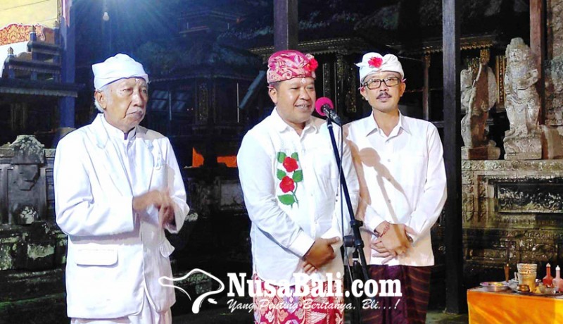 www.nusabali.com-sembahyang-di-pura-kehen-tandai-setahun-kepemimpinan-sedana-arta-wayan-diar