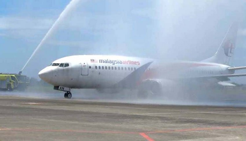 www.nusabali.com-malaysia-airlines-mendarat-perdana-di-ngurah-rai-angkut-37-penumpang