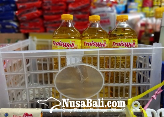 Nusabali.com - distribusi-minyak-goreng-di-pasar-badung-tersendat-lagi