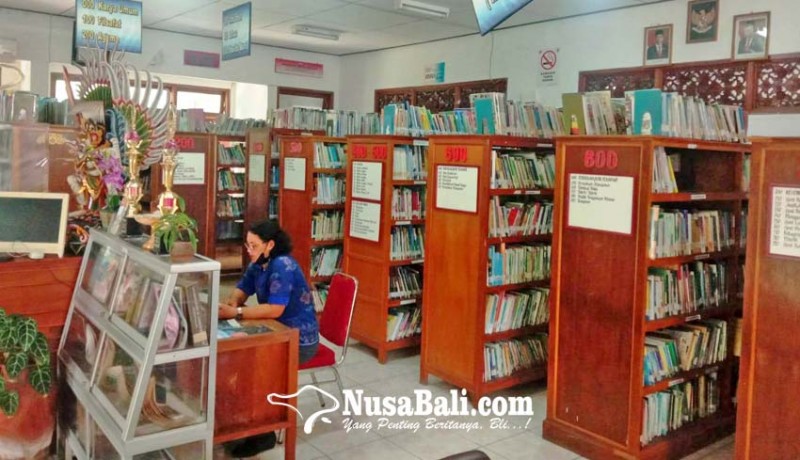 www.nusabali.com-pandemi-pengunjung-perpustakaan-menurun