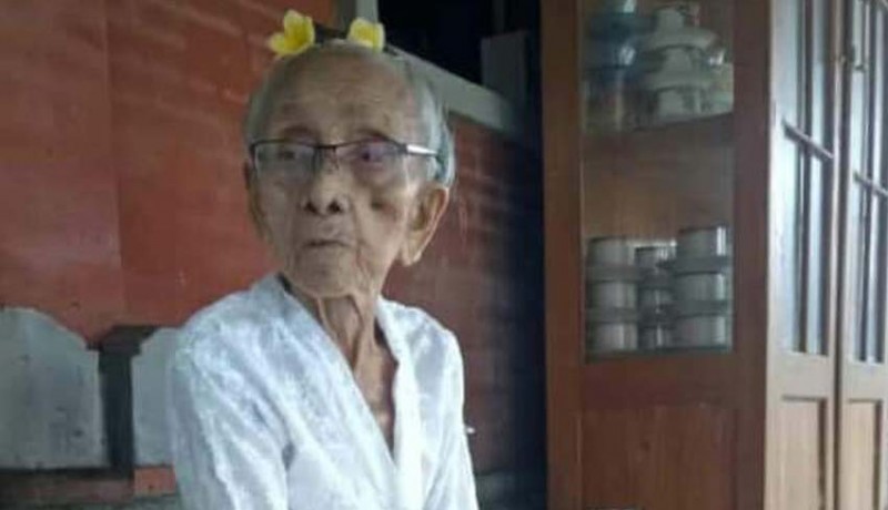 www.nusabali.com-ida-pedanda-istri-rai-panida-lebar-di-usia-104-tahun