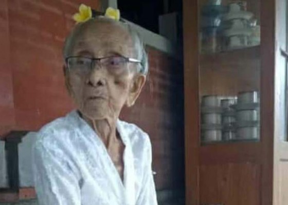 Nusabali.com - ida-pedanda-istri-rai-panida-lebar-di-usia-104-tahun