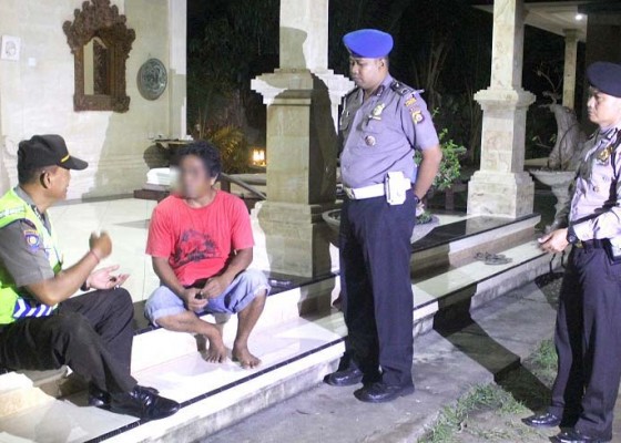 Nusabali.com - polisi-gerebek-pasangan-selingkuh