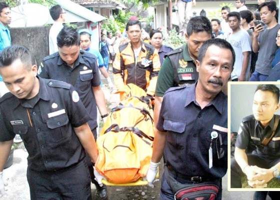Nusabali.com - sopir-ambulance-bpbd-tewas-gantung-diri
