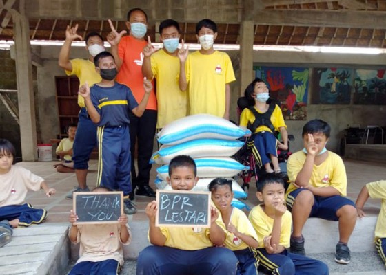 Nusabali.com - peduli-gizi-anak-program-lestari-for-kids-distribusikan-46-ton-beras