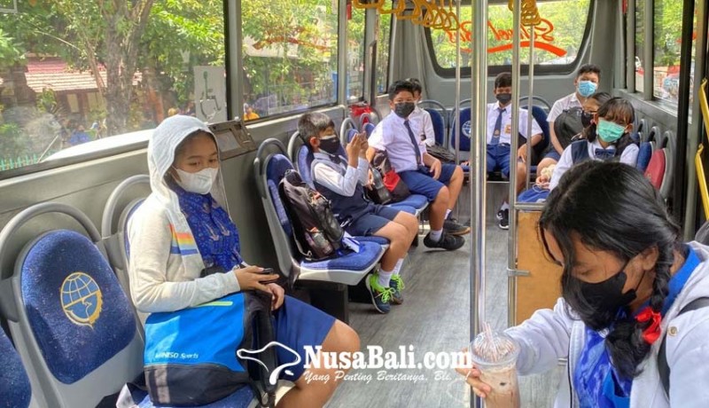 www.nusabali.com-bus-sekolah-di-denpasar-kembali-beroperasi-sehari-layani-378-siswa