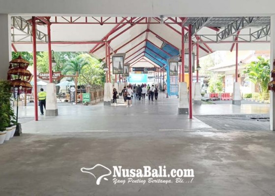 Nusabali.com - jelang-libur-lebaran-penumpang-pesawat-masih-sepi