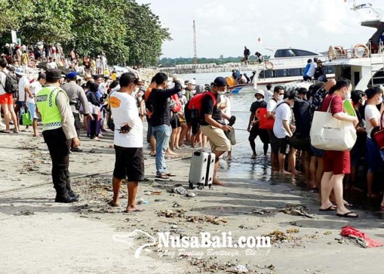 Nusabali.com - polisi-razia-speed-boat-di-sanur