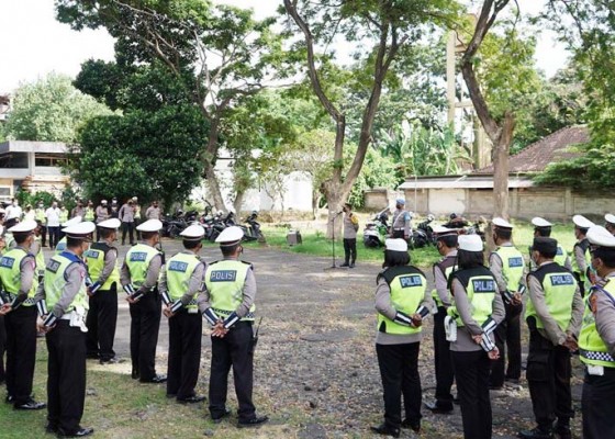 Nusabali.com - libur-lebaran-ratusan-polisi-siaga-amankan-dtw