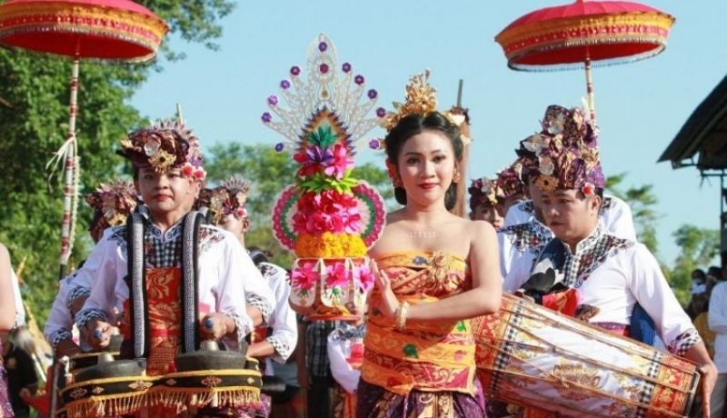 www.nusabali.com-desa-adat-banjarangkan-klungkung-gelar-parade-baleganjur-kreasi