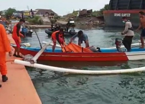 Nusabali.com - pemancing-tenggelam-ditemukan-mengapung-di-kawasan-pelabuhan-benoa