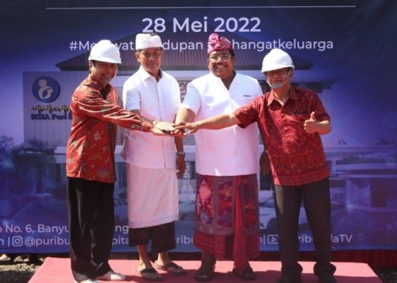 Nusabali.com - akhir-2023-rsia-puri-bunda-layani-warga-buleleng-bupati-agus-suradnyana-lakukan-ground-breaking