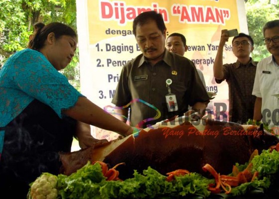 Nusabali.com - ramai-ramai-kampanye-aman-makan-babi-guling