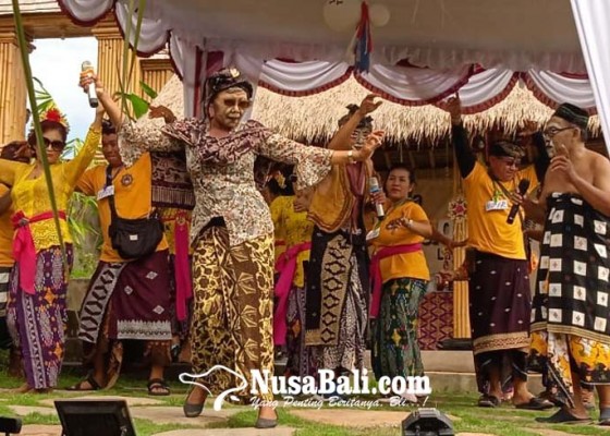 Nusabali.com - sameton-suka-duka-fans-radio-gelar-lomba-karaoke-lagu-bali
