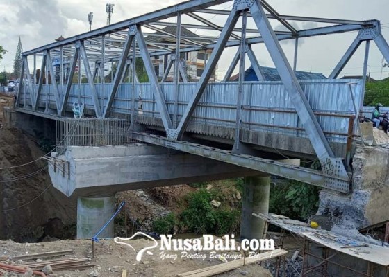 Nusabali.com - proyek-jembatan-gatsu-timur-ditarget-rampung-desember
