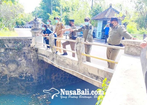 Nusabali.com - terkait-sungai-beririt-diduga-terkontaminasi-limbah-dinas-lhk-berencana-ambil-sampel-air