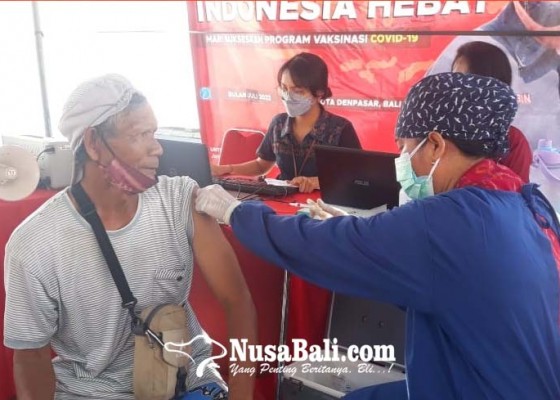 Nusabali.com - bin-bali-gelar-vaksinasi-covid-19-di-pasar-badung