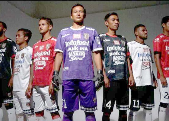 Nusabali.com - perkenalkan-jersey-baru-bali-united-usung-kearifan-lokal