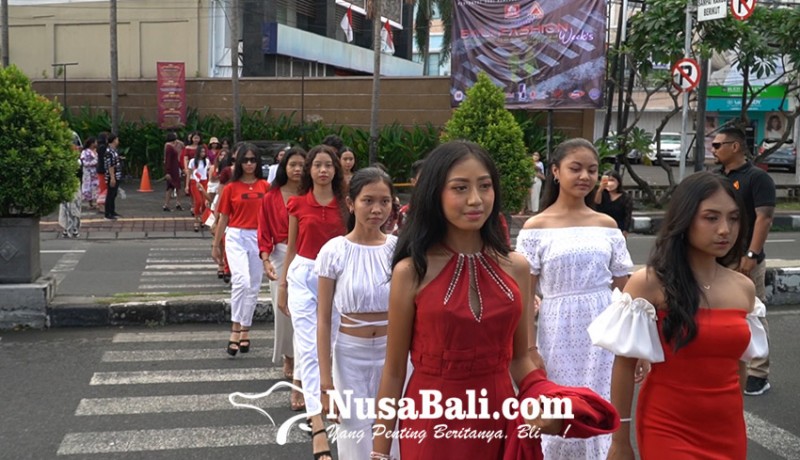 www.nusabali.com-bali-fashion-week-digelar-di-zebra-cross-jalan-teuku-umar-denpasar