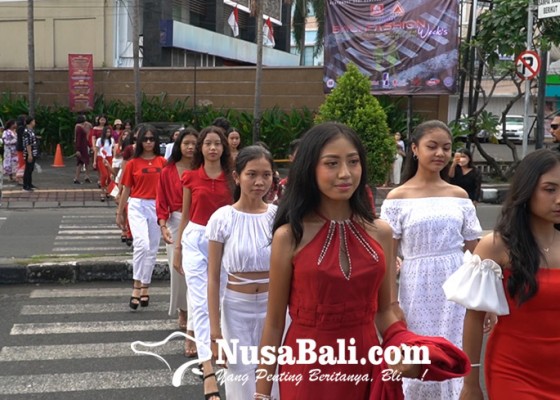 Nusabali.com - bali-fashion-week-digelar-di-zebra-cross-jalan-teuku-umar-denpasar