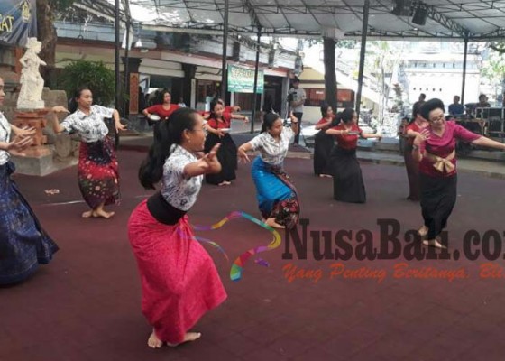 Nusabali.com - puluhan-remaja-ikuti-workshop-tari-sekar-jagat