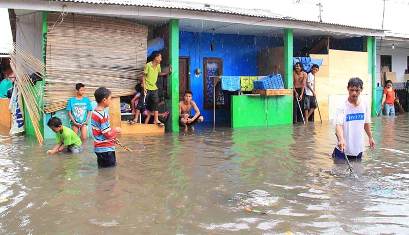 www.nusabali.com-hujan-sekejap-denpasar-terendam-banjir