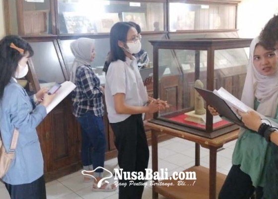 Nusabali.com - ui-dan-undiksha-inventarisasi-koleksi-museum-buleleng