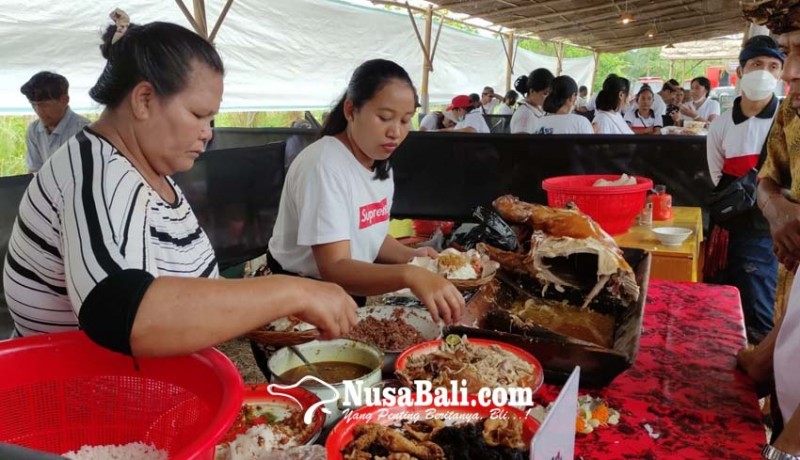 www.nusabali.com-forkom-dewi-gelar-festival-kuliner-di-tegal-besar