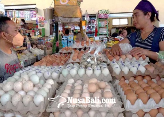 Nusabali.com - harga-telur-naik-pedagang-kehilangan-pembeli