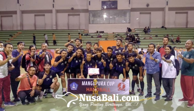 www.nusabali.com-tim-putra-smansaku-raih-juara-mangupura-cup-handball-2022