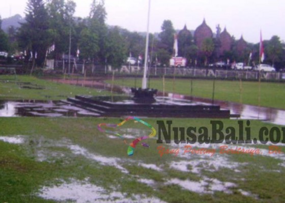 Nusabali.com - hujan-lebat-gagalkan-lomba-atletik-porjar-bangli