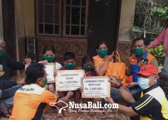 Nusabali.com - relawan-bantu-4-siswa-yatim-piatu